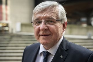Cash Only: Rusnokův obchod se sazbami nevyšel - Seznam Zprávy